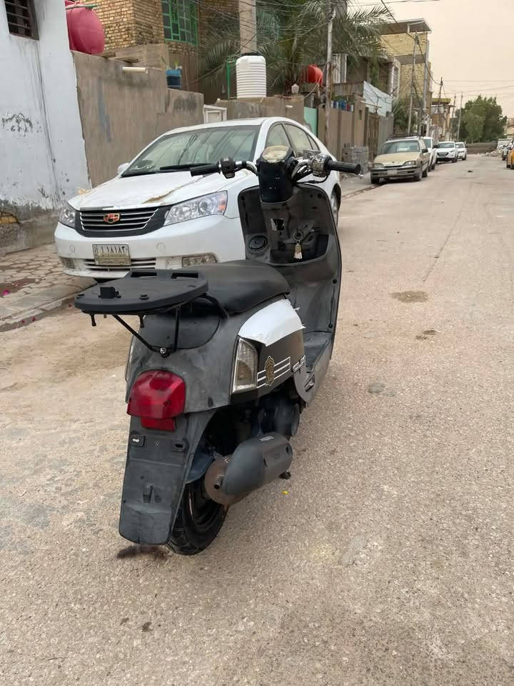 سلام عليكم دراجه ماكس بوليس للبيع شغاله سلف هندر بوشه 49 مفتوحه لاستيك ولف فر النجف بيها إذا احد كلك مجفته لو شي اخذه بلاش صالنصه ستوني شدته أف ام الدراجه كامله عوزه بس لايت كدام السعر 600 وبيها مجال *********** واتساب
