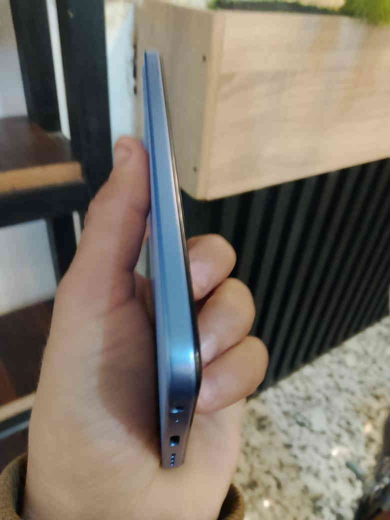 سلام عليكم تلفون TECNO SPARK 40 ذاكره256جهاز نضيف وكفاله بعده جديد سعره 125وبيه مجال قليل العنوان ديالى الخالص هبهب رقم الهاتف ***********
