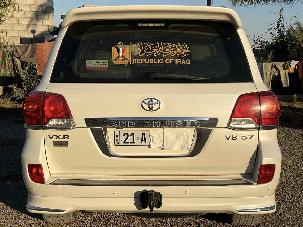 السلام عليكم
((للبيع ))
تويوتا ••• لاندكروز 
موديل •••   2015      
VX.R V8  5.7     
مواصفات لكزز
رقم السليمانية 
السياره مكفولة 
_فتحه
_كراسي جلد
_كراسي كهرباء 
_شاشات خلفيه بلاديه
_تشغيل عن بعد 
_تبريد كشنات
_كامرات خلفيه واماميه 
_مرايات شفط 
_حساس خلفي وامامي 
_بصمات أبواب
مكفوله من الصبغ والضرر
للاستفسار اكثر***********
