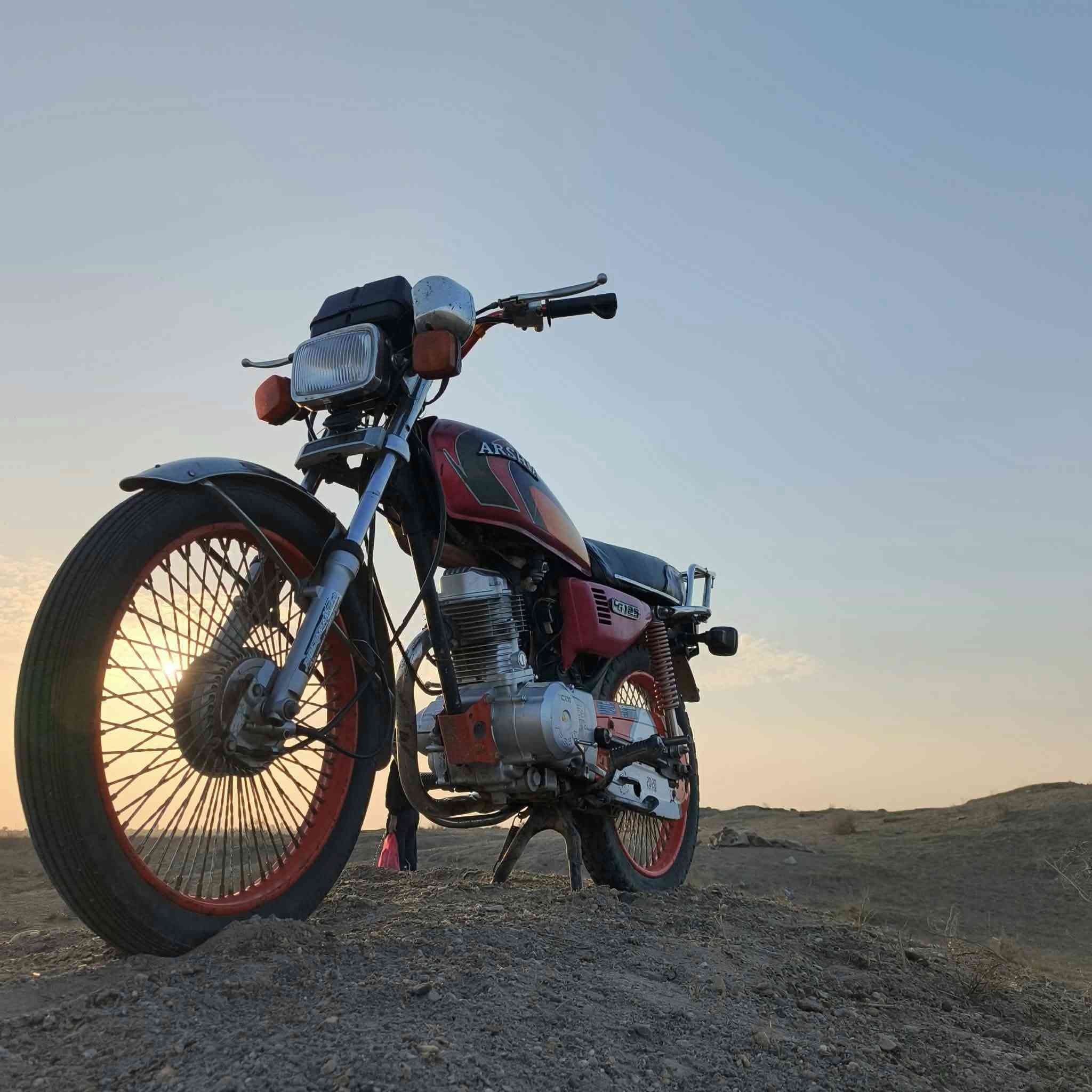 سلام عليكم دراجه إيراني اربعه كير موديل 20 ختم واحد ويه الشاصي مو تعمير مكاني صقلاويه سعر 600بيه مجال بسيط استفسار*********** /***********
