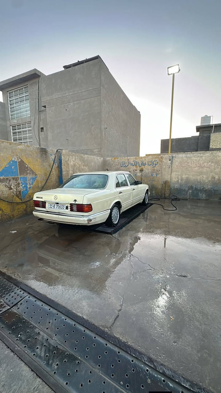 للبيع مارسيدس 88السعر 47 بيهه مجال للشراي هاتف *********** مكاني ناصريه قلعه سكر
