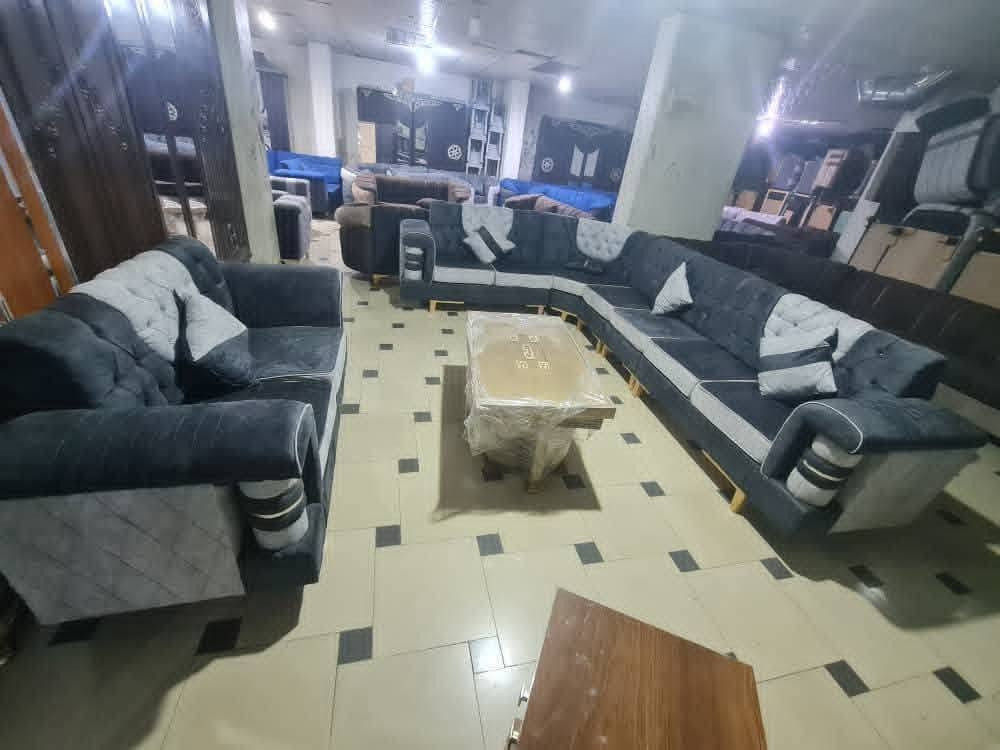 السعر ٤ملاين ونص 💵لتواصل0935023581📞
😍🛑🛑🛑انتبه منيييييح🚨🚨🚨
،
🛑الطقم المميز والاكثر طلبا🚨💥💥
💫💫💫💫💫💫💫💫💫💫
😍😍😍#طقم #كنبايات 
 😍😍😍

🔴#المواصفات:   
✅#خشب شوح  2 ونص سنت
✅#سفنج ع 12سم. 
✅#قماش مرمرة تقيل 
✅#صندوق ارجل خشب سويد
✅#الطراحة متحركة مذودة بسحابات لسهولة الغسيل

بالمختصر طقم روعة  مضمونة


**إذا كنت صاحب هذا الإعلان وتريد حذفه لأي سبب، رجاءا أرسل رسالة إلى الدعم الفني**