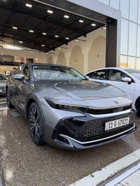 تويوتا كراون موديل 24 ماشيه 36000 بزون اي حاله فقط ملاحضات بسيطه السعر...