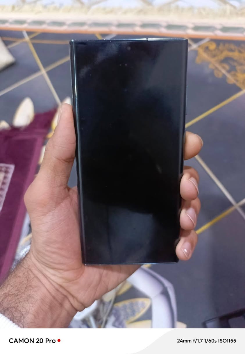 سلام عليكم لتره 22 بلاص ذاكره 256 سعر 500 بيه مجال حك جيتك كلشي مابيه كله شغال عنوان بصره الزبير متواجد وتساب ***********
