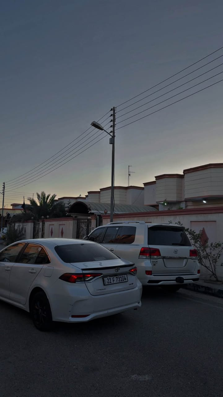 للبيع كورلا 2022 ساز ياباني اصل 

مكينه 1800  المرغوبه

تبريد قطعتين ثلج ❄️ 

مري شفط 

شاشه ايباد 

داخل ابيض

ماشيه 97 الف كيلو 

رقم اربيل  سنويه ٢٠٣٠

مكينه و كير و حداده و تخم تاير  شرط بل جيس 
ما ناقصها برغي  ابد 

بيهل بارد جداً بسيط بل جاملغ  و بعض الشخوط بل دعاميه 
السونار   بل منشور 

السعر 158  و بخدمتكم
***********
البصره ابو الخصيب البصرة, العراق
