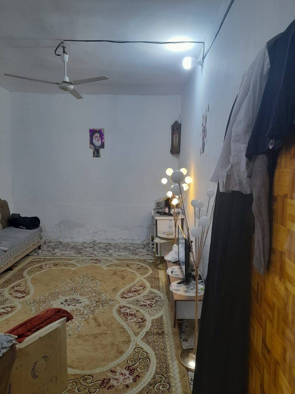 دار سكن للبيع
المكان حي الأمين الأول قرب هاجر كلش ثاني بيت عن الشارع الرئيسي مال هاجر 

المساحه ٥٠متر 

البناء عكاده نضيف جدا ترميم جديد 

السعر ٤٨ وبي مجال قليل للإستفسار اكثر مراجعه مكتب الروان للعقار  للعقار 

اتصل على الرقم 

*********** 
***********

@إشارة #
