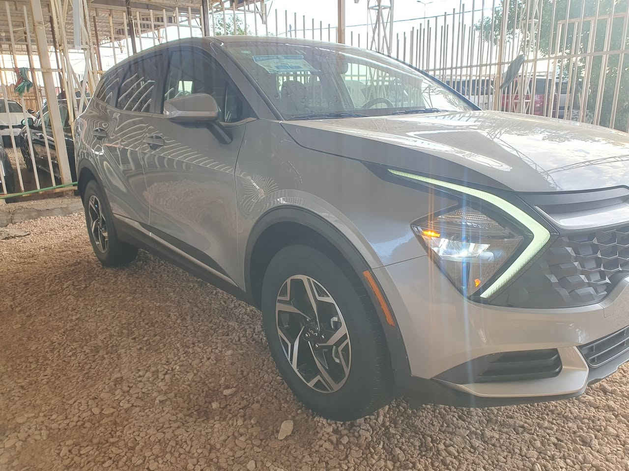 سلام عليكم 
كيا سبورتج للبيع مديل (2024 ) 
وارد أمريكي ضرر فقط صبغ القبق الجنطه 
والباقي كفاله عامه 
داخله كتاب شهداء مرقم مثنى 
سعر ( 195$) بيه مجال 
الأتصال (***********)
