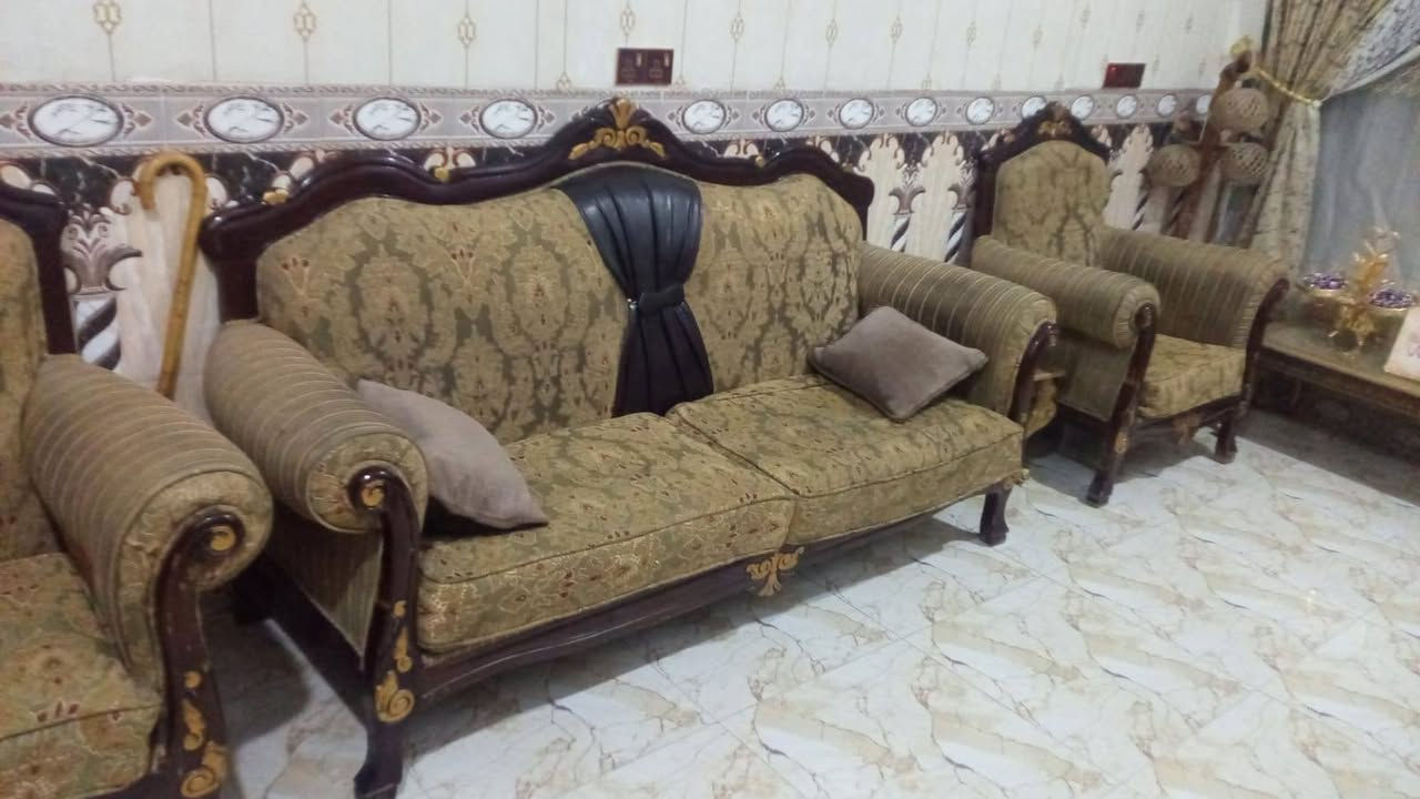 السلام عليكم بيع مستعجل 
تخم 10 مقاعد خشب زان الاصلي 350 وبي مجال
كاونتر وملحق 180 وبي مجال
سنك 110 وبي مجال
تانكي 100 وبي مجال
مقاعد  رصاصي عدد3 ب100 وبيهن مجال
مكان فلوجة حي الشهداء يم مطبخ الخيرات


**إذا كنت صاحب هذا الإعلان وتريد حذفه لأي سبب، رجاءا أرسل رسالة إلى الدعم الفني**