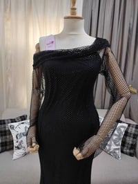 تفصيل حسب الطلب • فستان • توصيل بغداد