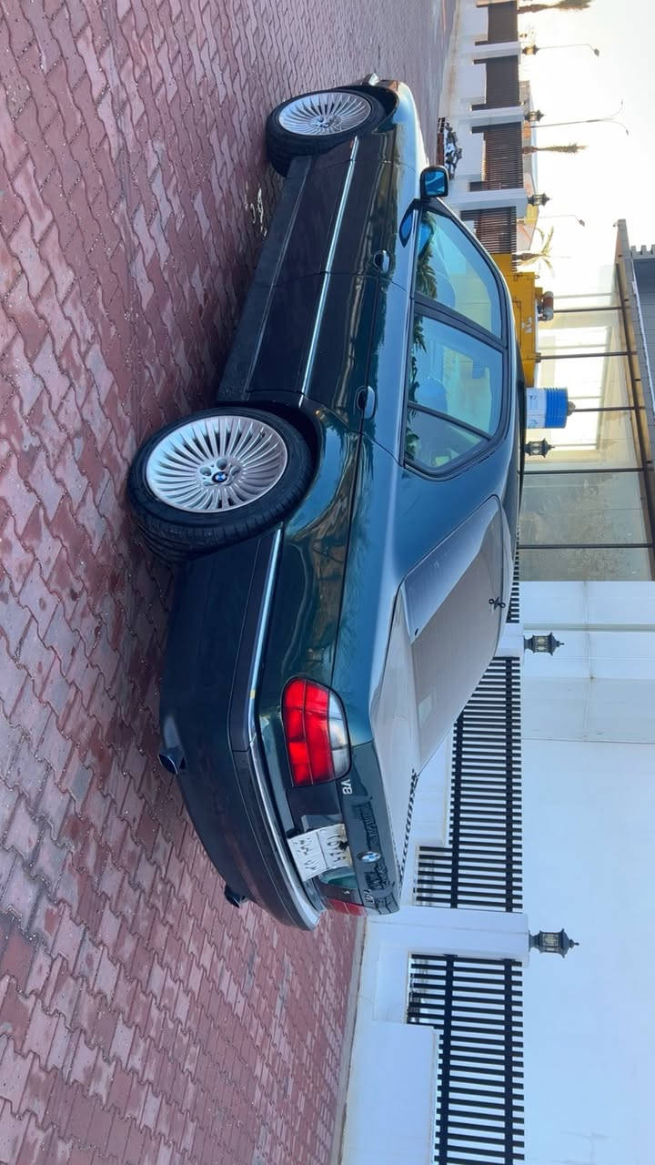 Bmw ًخفاش
موديل1996
حجم محرك44
سياره معمرهه جديد دعامي لل دعاميه
موصفات 1~1فول فول
تبريد تدفيه شغال''كشنات جلد هيتر'ًسلايد' اربع جامات كهرب''دواخل فورميك''دبل ايرباك'' تخم خلفي امامي جديد'' سندوك شفت'' دعاميات حساسات ''شاشه كاميره''كهربايات كلهه شغال  بكلايتات امامي شادلهه جديد'' تخم ويلكب شادلهه بل كرتون 500دولار''بطاريه جديد 105امبير''
سياره مصبوغه عام لل جماليه بيدون معجون فقط صفحة سايق بيهه ضربه خفيفه
كير محرك مكفولات ✈️ اخوان سياره جاهز جاهز من كل نواحي''تحويل بشرط سياره جاهز لل تحويل
سعر (85)ورقه حق جيتك بيهه مجال
عنوان قضاء عقرة قريب من موصل اربيل
***********
***********
واتساب فايبه ر موجود عل كورك
