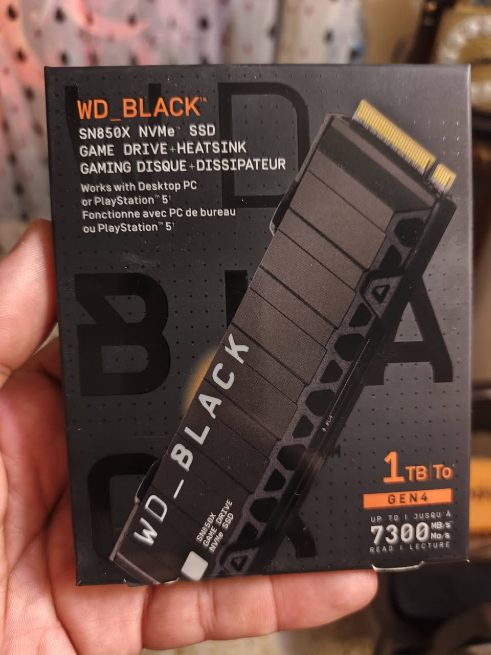 السلام عليكم 
هارد M2 wd black 
G4
7300 سرعه جديده ما مستخدمه لان عندي هاردين بالحاسبه 
و هذا الصوره مال فحص 
ويا المبرد 
بعده بالحاسبه 
تجي بيدك تفحص و تاخذه 
السعره 300 الجديده بالصناعه
رايده 200 قفل قفل قفل
الي يعجبه يراسلني 
رجاء مايخدمك لا تكسر بي تره اكو هاردات انواع 
مكان بغداد البياع 
***********

