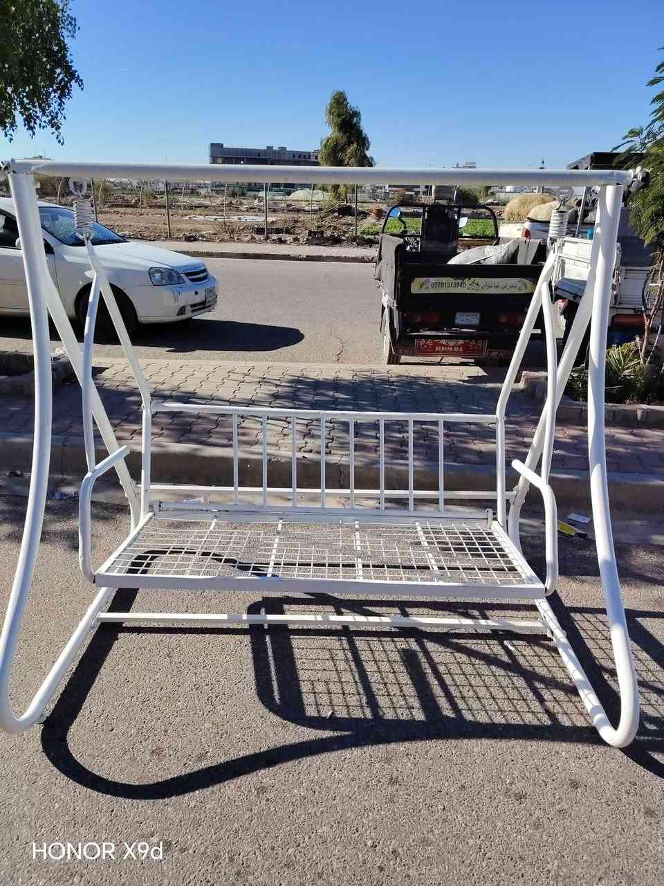 مراجيح ثنين الصغيرة ب100 والجبيره ب110 وبيهن مجال ‏‪***********‬‏
