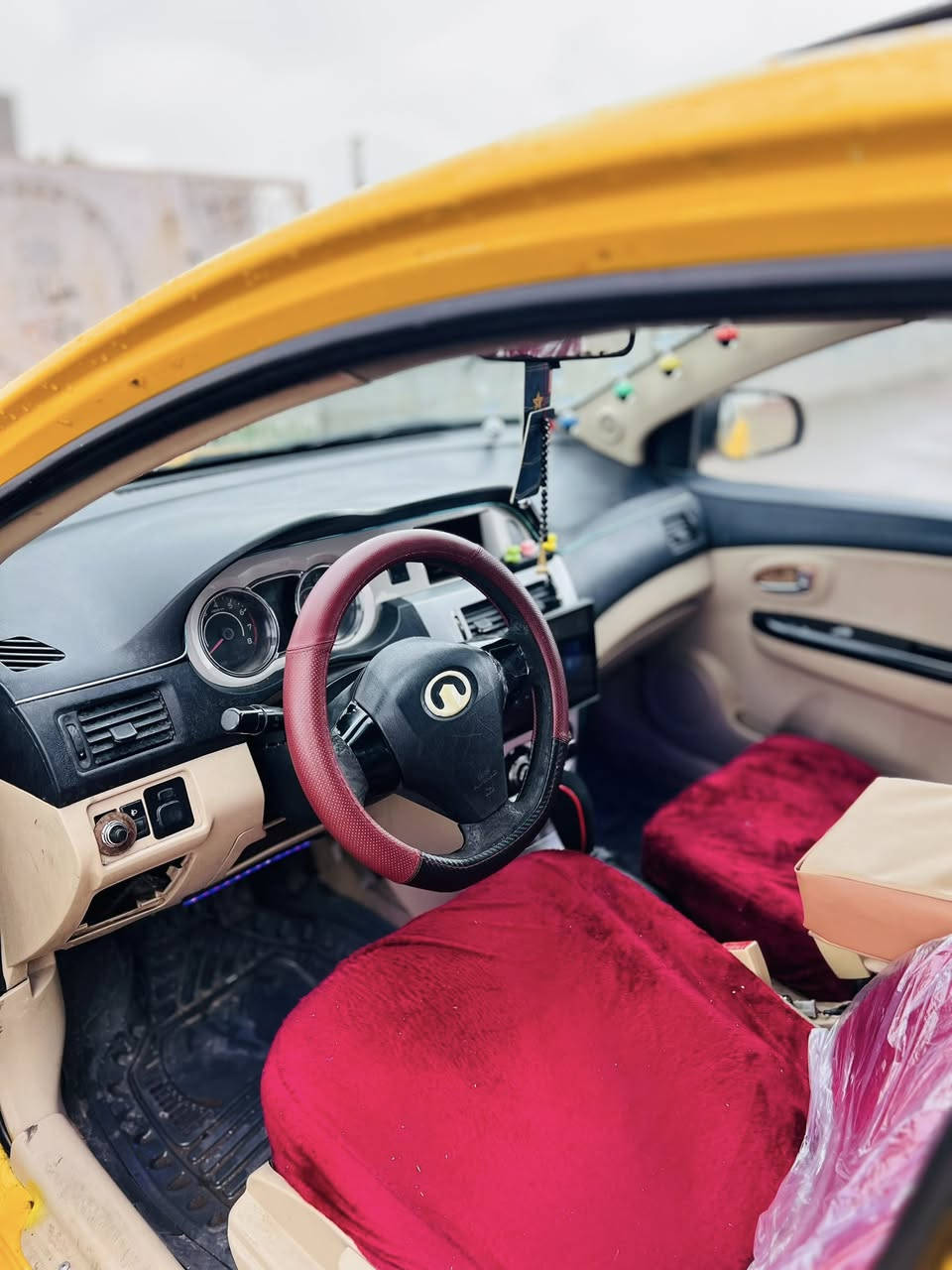 سلام عليكم سياره كرت ويل فولكس كير ومحرك يارس كندي اوتمتيك رقم بابل مشروع وطني 2027تحويل وكاله بطاقه بانزين بيه تبًريد. شغال بي. نقوصات محرك بي بخار صدره نضيف كهربيات كامله كله شغاله بيه ضربه بل سكن وبيه تصفيات تيرات نضيفه وياله سبير للبيع سعره 42اوبيه مجال قليل للطيبين او للمراوس شعندك نزل مكان كركوك حي النصر يم المستشفى مال الولاده هذا رقمي ***********💙
