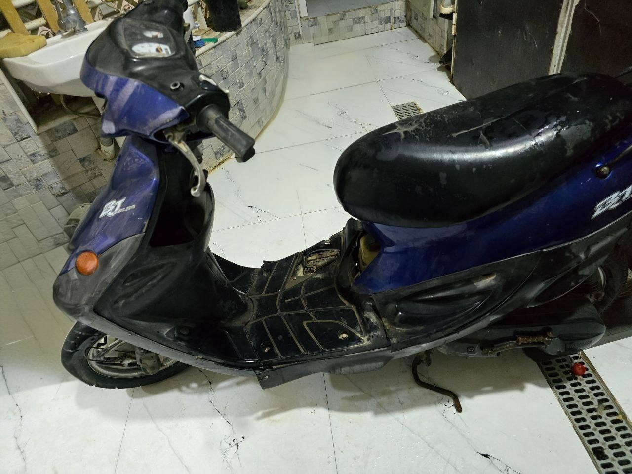 السلام عليكم
دراجة ياماها تسع ازرف
السعر 150وبيها مجال
العطل بس كابريتر
بدون أوراق +أكفلك كفل عشائر
الرقم ***********
