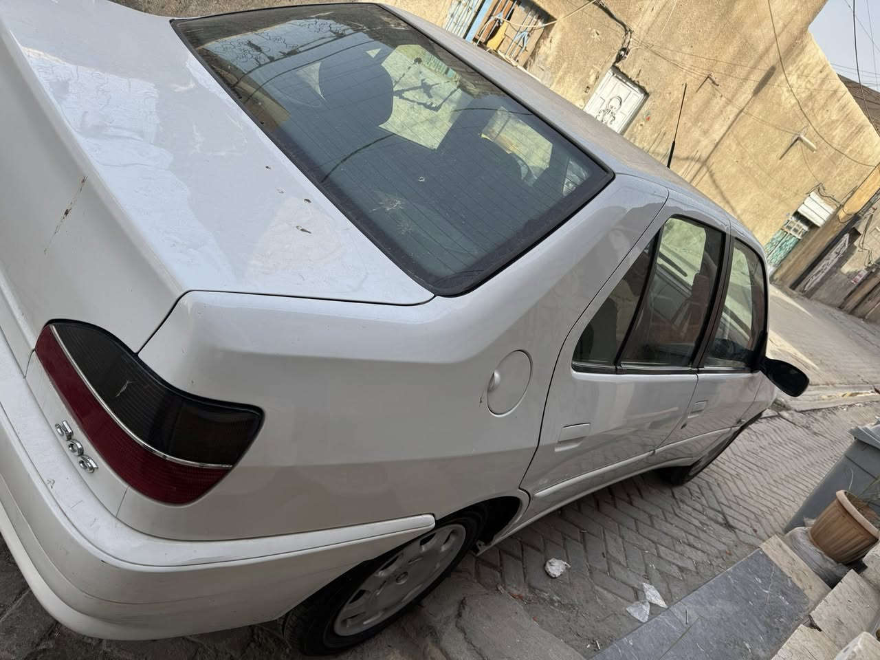 بيجو 306 فرنسي ميديل 2002  سيارة ابلادي والسونار موجود العنوان بغداد مدينة الصدر  
ه/ ***********
