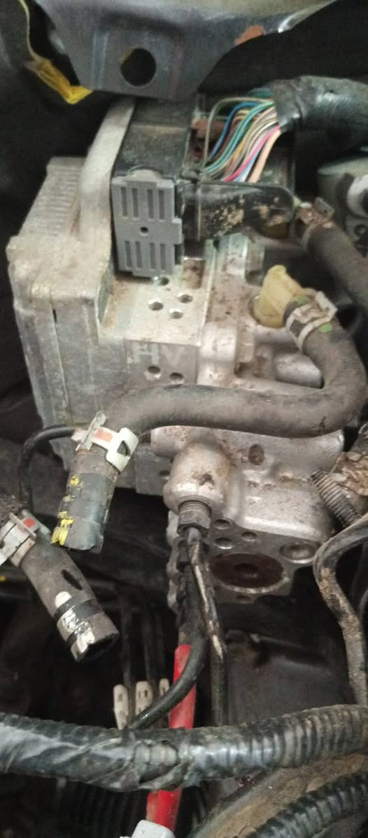 من رخصة الادمن المحترم بحمد الله وصول حاوية جديد الى محلات شهم ودانيال رافور بانزين رافور هايبرد هايلندر هايبرد هايلندر بانزين كراند هايلندر واتساب *********** أو ***********
