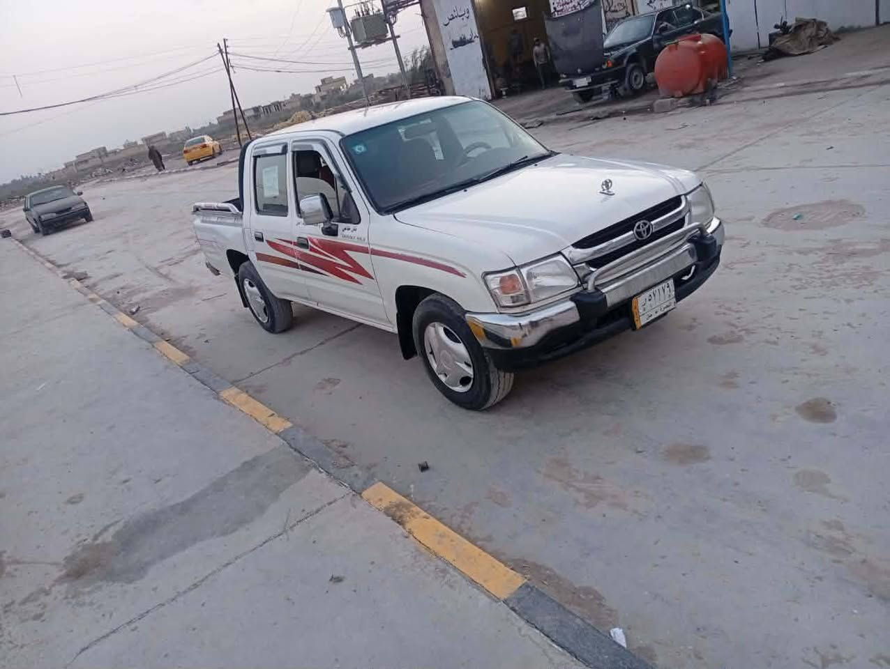 السلام عليكم البيع جمره موديل ٢٠٠٢ كفاله عامه رقم بصره سنويه ال٢٠٢٨ سياره جاهزه الخير بيع مستعجل السعر ٩٨ وبيه مجال بصبط سياره كفاله عامه ***********
