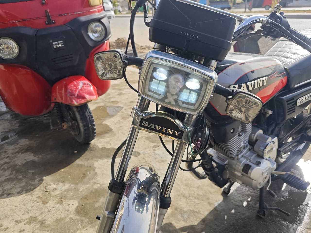 سلام عليكم دراجه سافان للبيع موديل 2021 مكينه نضيفه شرط الفحص اوراق اصوليه ميه بل ميه محرك150 كهربائيات كلها شغاله دراجه مجهزه من كلشي سعر مليون و250 وبيها مجال للشراي
***********
