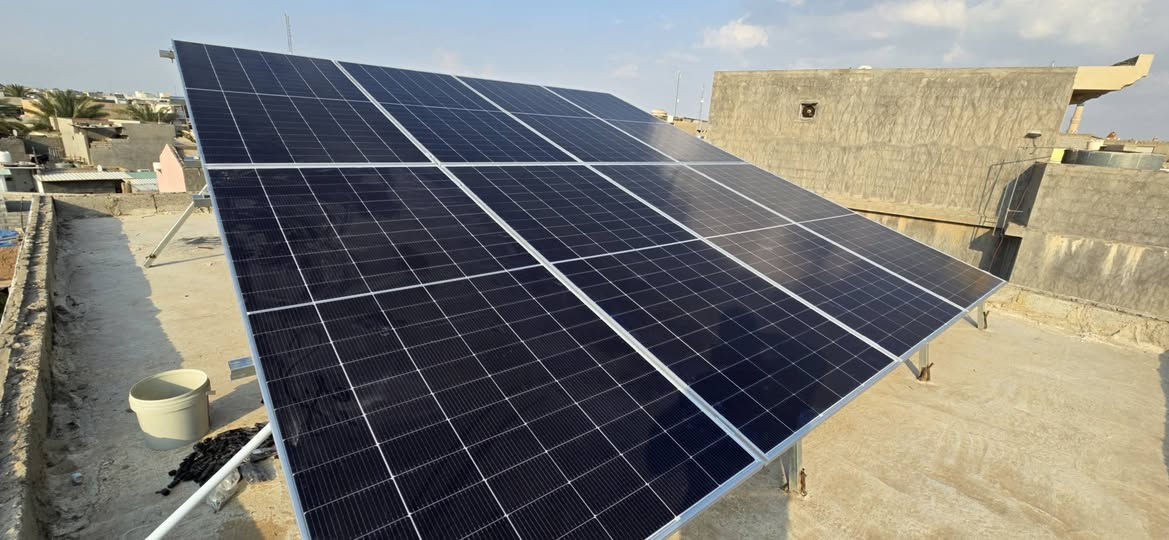 تم بحمدالله تنصيب منظومة طاقة شمسية
 بقدرة 16 اميير نهاري و 14امبير ليلي 
الواح بقدرة 620W ضمان 15 سنة
انفيرتر GROWATT 6KW ضمانة سنتين استبدال 
بطارية ليثيوم 15Kw من شركة SKE ضمان 5سنوات استبدال 
صيانة لمدة سنة مجانية
للاستفسار الاتصال:-
***********
***********
***********
***********
المركز الذهبي-Golden Center 

#ألواح_شمسية #توليد_الكهرباء #نظام_كهروضوئي #مستقبل_الطاقة
#طاقة_شمسية #طاقة_متجددة #استدامة #بيئة_نظيفة
