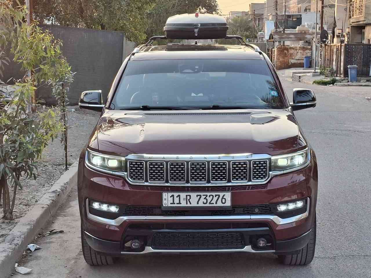 بسم الله الرحمن الرحيم
للبيع او للمراوس بسيارة صغيرة
جيب كراند واكنير موديل 2022 سيريس 3
رقم بغداد باسمي
ماشيه 31 الف
فول مواصفات للاخير
محرك هيمي ثمانيه سلندر 5700
مواصفات 
بانوراما و فتحه خلفيه فوك سرة الكشنات الثالث 
كشنات جلد تدفئه و تبريد و مساج
كيجات شاشه دجتل
شاشه 12 انج
شاشه تبريد و قاصه
شاشه رابعه للراكب HDMI
ثلاجه كبيره
كشنات منفصل 
دوسات كهرباء و انارة ترحيب عند الفتح
رادار امامي تفاعلي و خلفي و جوانب
قيادة شبه ذاتيه
خمس كاميرات محيطيه 360
كاميرا رؤيه ليليه Night Vision 
صندوك كهرباء
انارة محيطيه متغيره
داش كام وسطيه 4K
16 مخرج تايب سي و يو اس بي 
لايتات و بك لايتات فول لد
جكات 5 وضعيات تصعد و تنزل
مود قيادة جبلي ثلجي رملي مطري و اوتو
حساسات امامي خلفي
شاحن لاسلكي 
قاصة مخفية 
تشغيل عن بعد و تحكم بارتفاع السيارة بلريمونت
تحذير خروج عن مسار و مانع تصادم ذاتي
شاشه عرض على الجامه الاماميه بكل تفاصيل مو فقط السرعة Full Head up Display 
كشنات الخلفية تنفتح و تنسد كهربائي
باتري جديد
صدر جديد
تخم تاير جديد حجم 22 و بيها تخم ويل و تاير حجم 20 انته تختار شيعجبك
سيارة نقصها الوحيد الضفيره مال كاميرا التصوير الليلي
صور الحادث بالمنشور
سونارات عدد 2 بالمنشور
يعني كلشي واضح كدامك
مكاني بغداد حي العامل
#السعر290 وبيها مجال
***********
