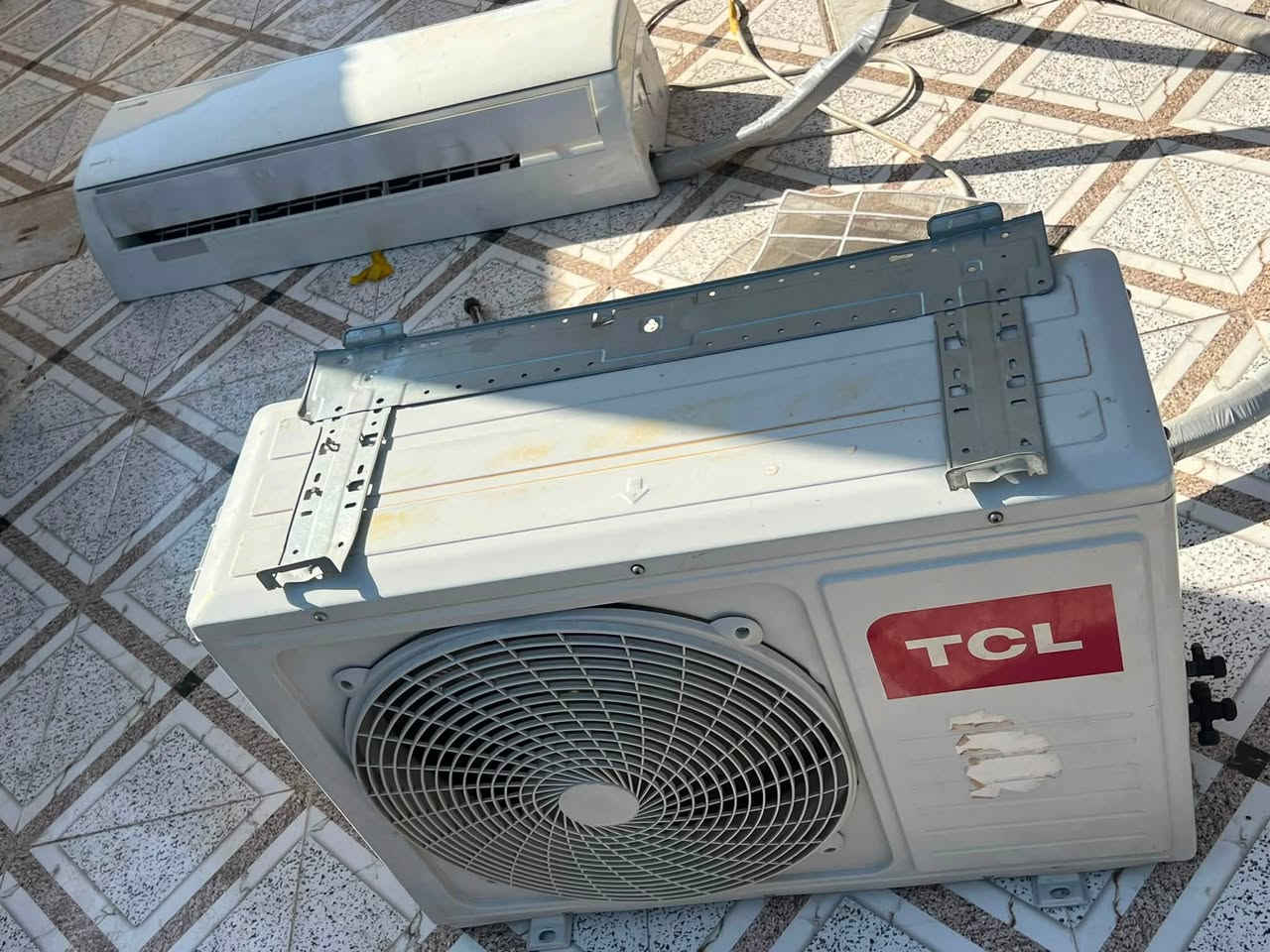 طن TCL انفيرتر 2 امبير نظيف جدا
قاعدة القطعه الداخلية 
بواري 5 م 
منقص غاز 
السعر 225 وبي مجال 
الخاص مفتوح


**إذا كنت صاحب هذا الإعلان وتريد حذفه لأي سبب، رجاءا أرسل رسالة إلى الدعم الفني**
