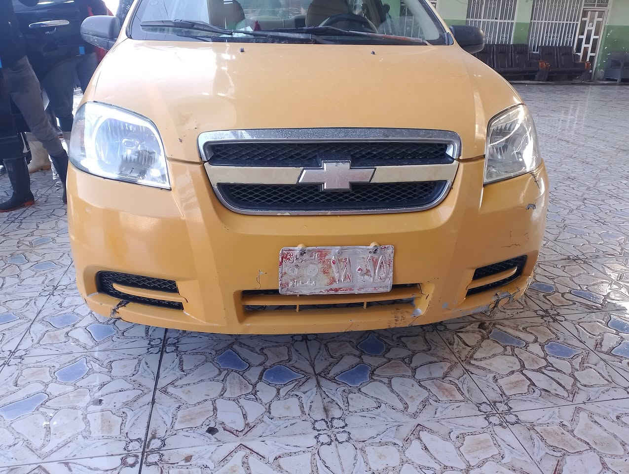 السلام عليكم سيارة افيو وارد كوري رقم بغداد أحمر موديل 2007 محرك شرط كير اوتوماتيك الكير بي تخير عل النمرة الأولى بس وبقية النمر درجة اولى السيارة غرامات صفر و هيئة صفر وهزة جديدة طخم جديد سياره جامات كهرب وايرمنيه كلها شغاله طخم تاير جديد السيارة بدون ضرر وبدون دواخل السيارة تبريد ثلج وتدفئه شغاله شرط تحويل من الشرعي ساكن بغداد اوجهك وياة السعر 45 بيها مجال للاستفسار الاتصال عل الرقم التالي ***********/*********** اخوان كل التفاصيل ذكرت عنوان السيارة موصل حي الانتصار اقساط ماابيع نقد بس وبدون معارض مدة ماابيع اخوان
