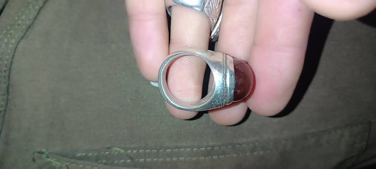 السلام عليكم
خواتم عقيق للبيع عدد 2 مثل ما موضحات بالصورة صياغات ثقيلة
وزنها بدون حجر 36 غرام وويا الحجر 47 غرام
السعر ويا التوصيل 125 الف
الله شاهد مو سعرها وأنتم تعرفون بيها بس لأن عندي ضروف ومحتاج واريد ابيعها
الاعتماد كارت ابو الخمسة ينگطع من حسابك
تواصل واتساب فقط ***********
لأن الخاص محظور
