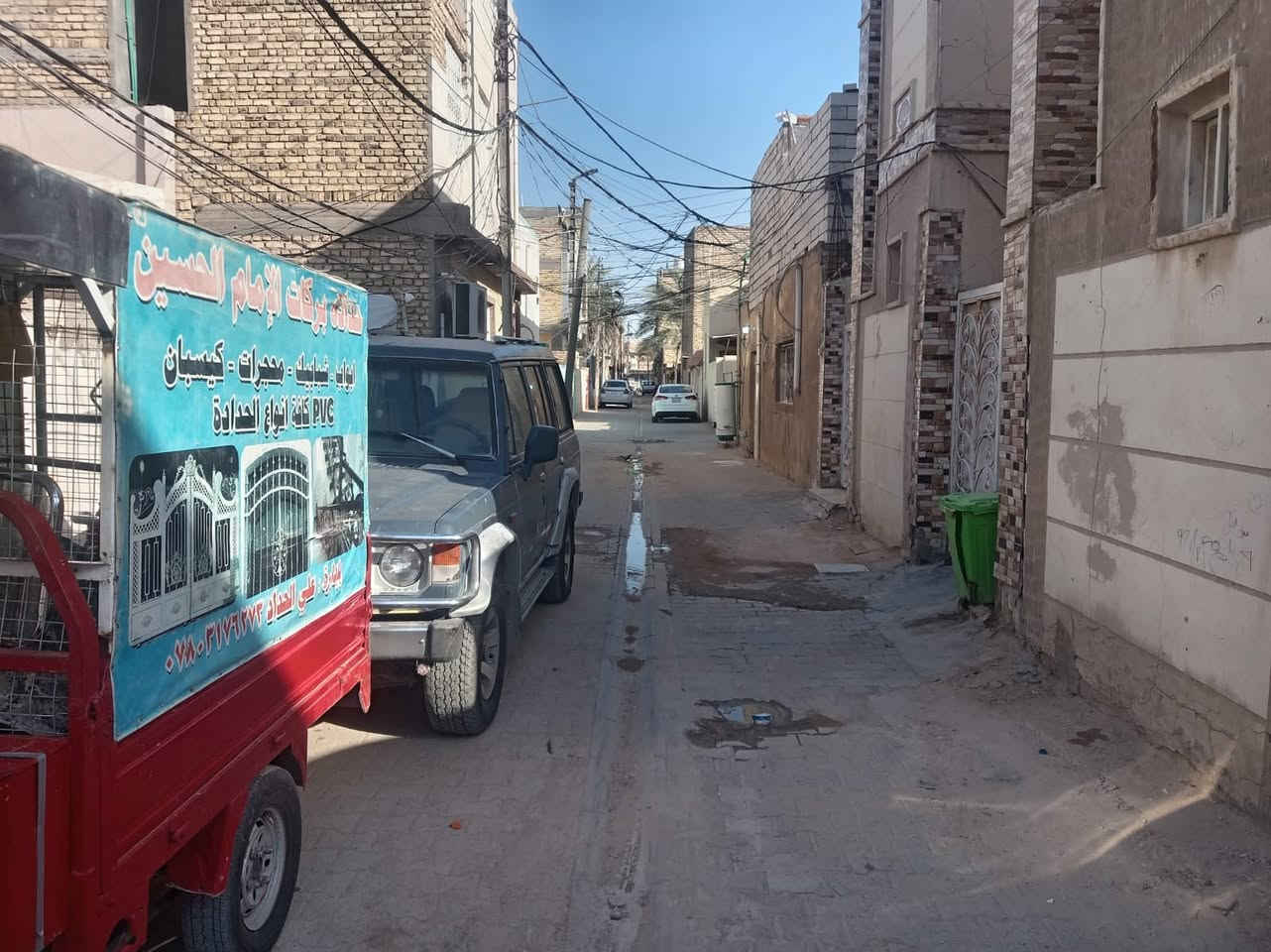 دار للبيع حي الزهراء ١٥٠متر شارع ٦متر خلف مطعم ثابت يحتوي على ٢غرفة نوم واستقبال ومطبخ وصحيات نضيف السعر ٢٠٠مليون مع المجال 
***********
حسين الرماحي
