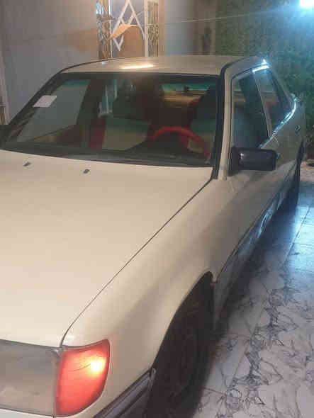 مارسيدس دب
كير محرك بطه 2500
السياره بسمي مشروع وطني 
مانقصه شي سعرها 45 وبيها مجال او امروس 
***********
