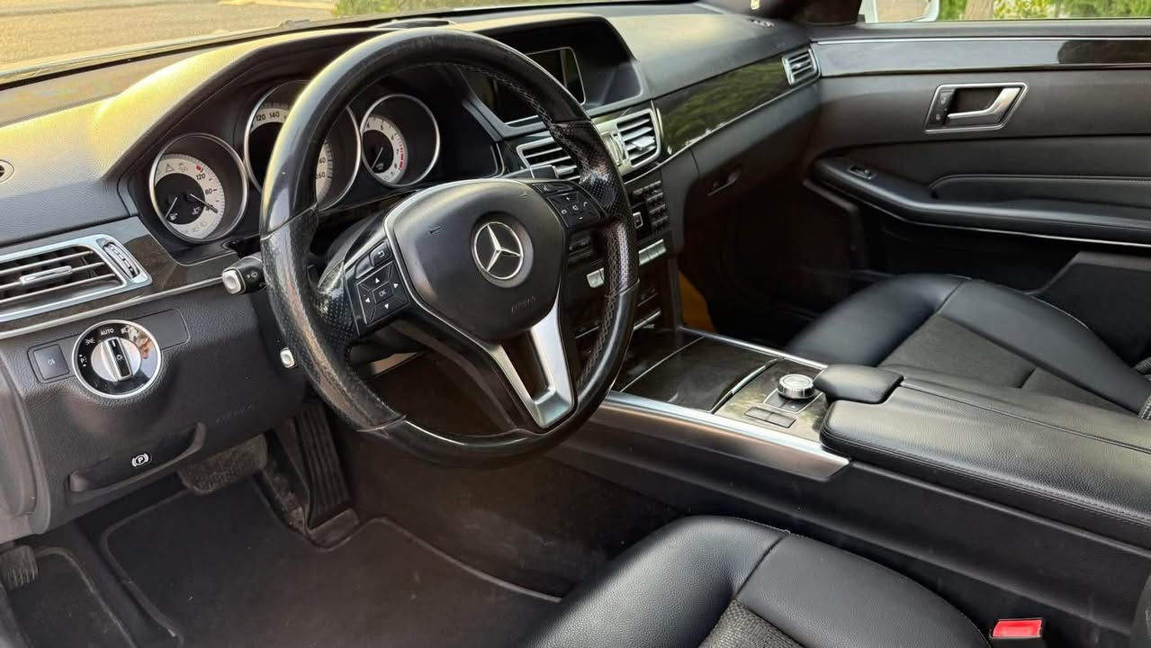 ،
مرسيدس w212 E200 2014،  الماني دبل سويج ، سعرها ١٨٠ ورقة و بيها مجال للطيبين


**إذا كنت صاحب هذا الإعلان وتريد حذفه لأي سبب، رجاءا أرسل رسالة إلى الدعم الفني**
