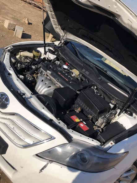 السلام عليكم
اخوان سياره كامري موديل 2010 خليجي فول مواصفات 
اللون ابيض رقم قادسيه بأسمي تحويل مباشر 
سنويا الى 2027 بيها طخات بسيطه موضحه بالصوره 
تبريد قطعتين 
طخم تاير جديد
فتحه سقف 
تحكم استيرن 
مثبت  سرعه 
برده كهربائيه 
شاشه وكامره 
كير محرك مكفولات
السياره جاهزه من كلشي برغي ما تحط عليها 
منضومة غاز (سياره تمشي بلاش ) 
السعر 125 وبيها مجال بسيط 
رقم الموبايل ***********
