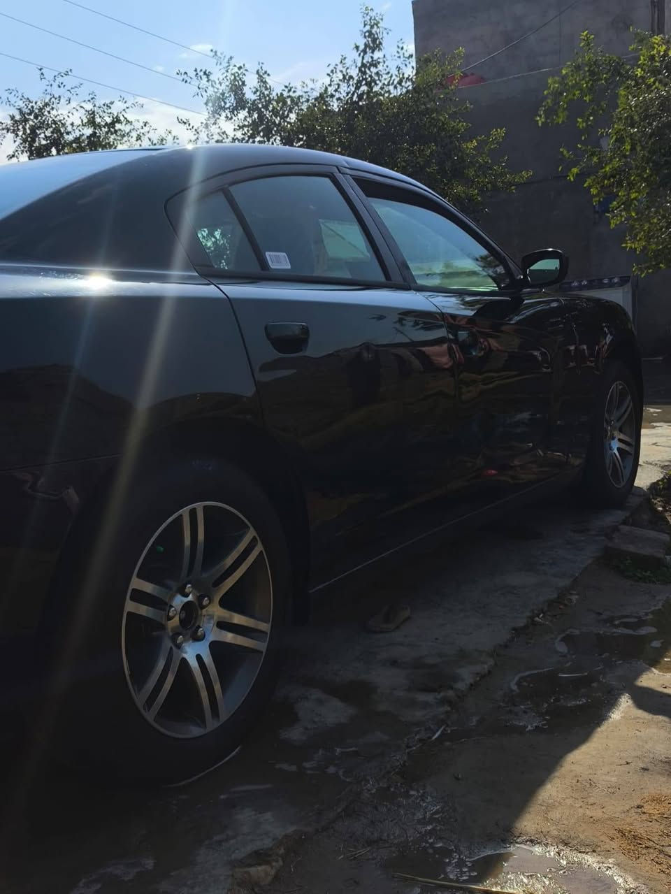 سلام عليكم 
جارجر كندي 2014
مكفووله!! عدا البنيد مبدل!!! 
رقم بغداد انكليزي 
سياره جديده ما ناقصه شي بس الاكسن 
مكاني ميسان قلعه صالح 
السعر 146 وبيه مجال قليل 
***********
تريد السياره اتصل وخادم 
خاص ما متواجد
