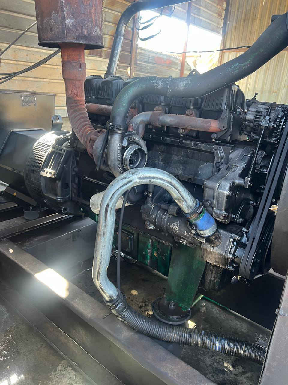 سلام عليكم مكينه بومه 95 السعر 35وبيها مجال قليل العنوان بغداد الرقم الهاتف للستفسار ***********
