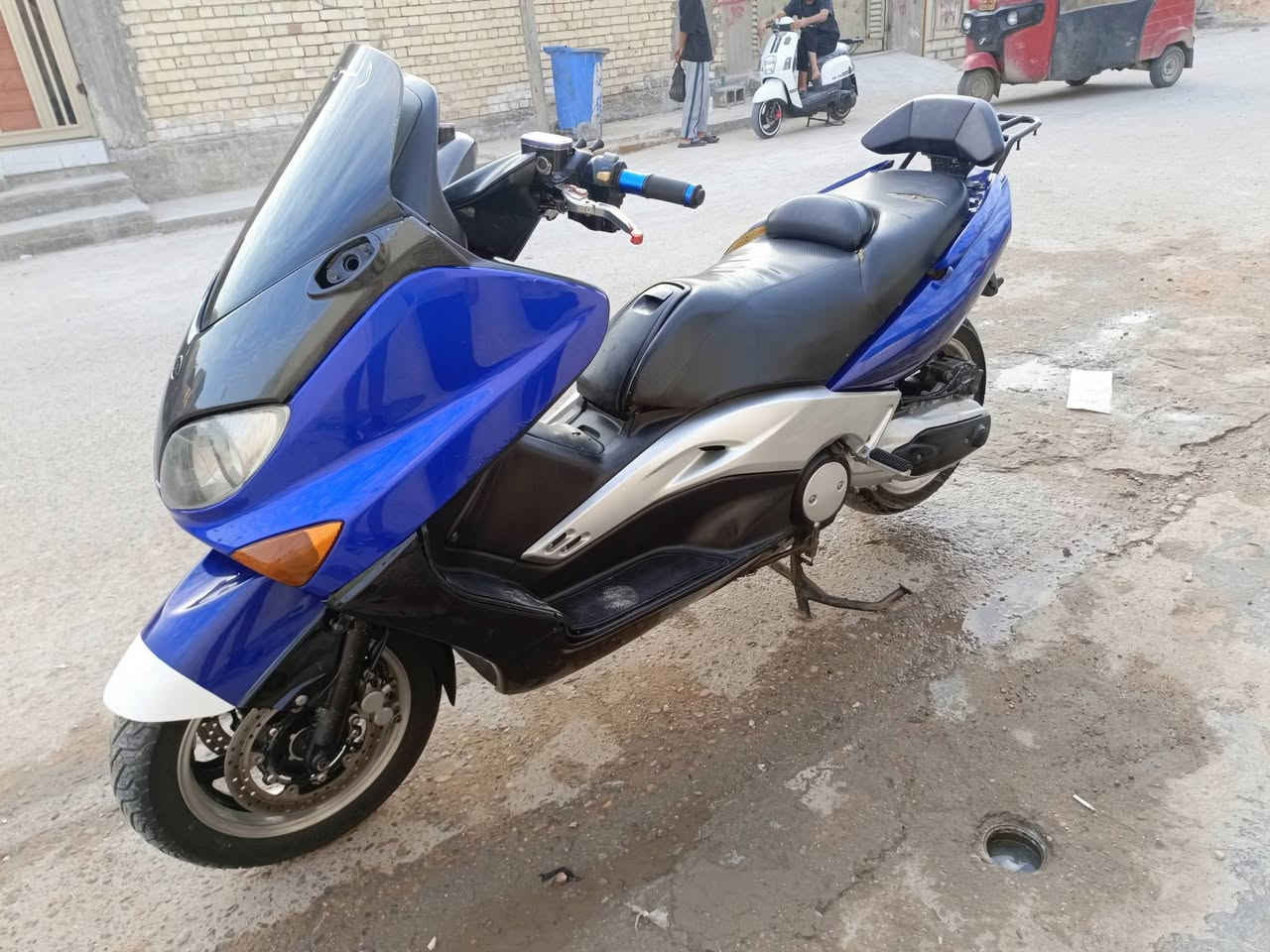 سلام عليكم
تي ماكس 2008 دراجه كفاله عمامه 
عنوان بغداد مدينه الصدر  
السعر 19وبيه مجال حق الجيه 
***********
