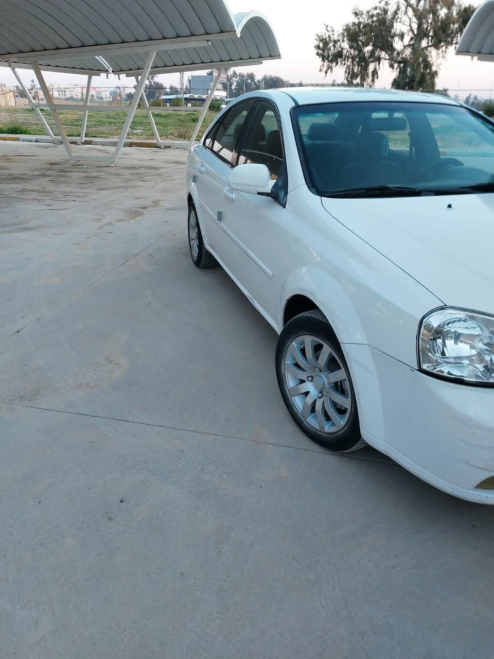 اوبترا ٢٠٠٩ مابها اي صبغ مكفوله من اي دواخل  تبديل بابين نفس اللون محرك وكير شرط سياره جاهزة...السعر 84
***********
