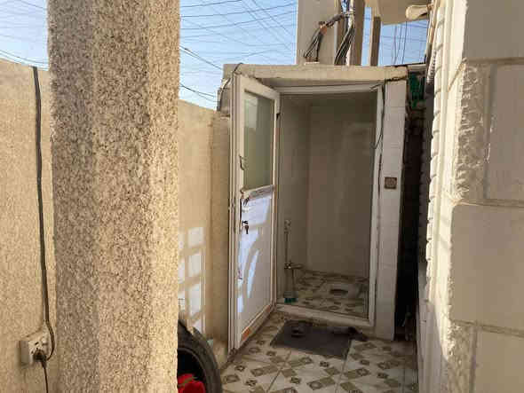 اعلان ●○● للبيع

بيت مساحه 《١٠٠ متر》 
واجه 《٨ متر》 نزال《 ١٢.٥ متر 》
الواقع في حي الجهاد الرفاق الاولى بالقرب من مدينه الالعاب 
سنه البناء 《٢٠١٥》 محتويات البيت ؟؟؟
《٣ غرف نوم 》《٣ خدمات 》《صاله ضيوف》 《مطبخ》 《سطحين ومنور》

للاستفسار مراسلة الصفحة او الاتصال

على الارقام واتساب

☎️ ***********

☎️***********

زورو موقعنا ((مــكتــب بــاب الحــارة)) في حي الجهاد مقابل ((جامـــع النــور))ومجاور(( شارع التكية)) يوجد كافة العروضات وكافة المساحات للـــدور والاراضـــي
بإدارة { السيد ابو أنس}🇮🇶🇮🇶
