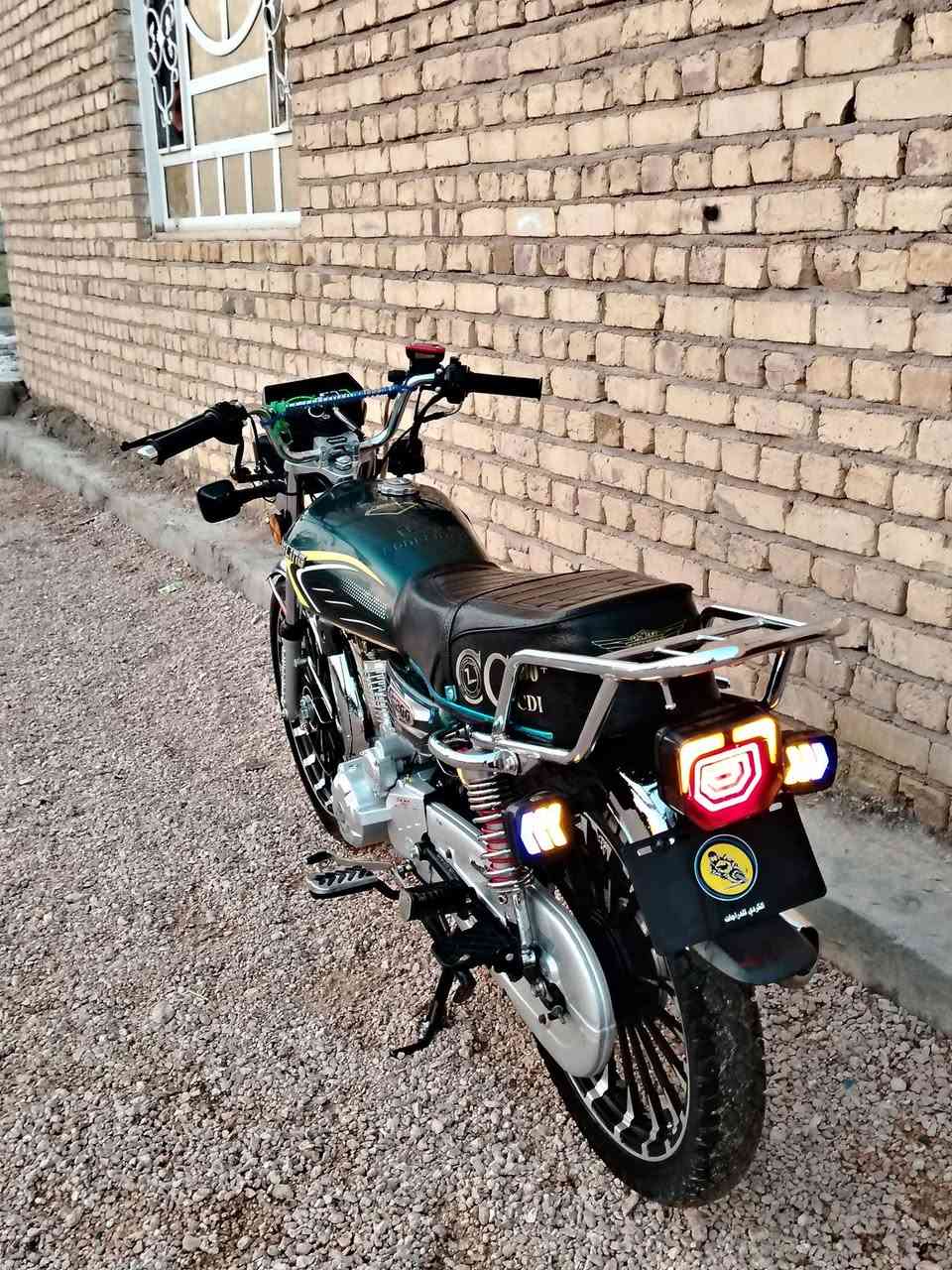 للبيع سيفان موديل 2025 تشقيل عن بعد سويجين وريمون الون مميزز وجاهزه الدراجه كهربائيات جاهزه سلف سعر خاص رقم الهاتف نتصل ***********
