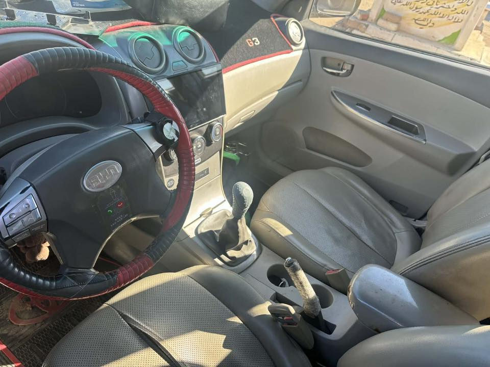 بيوايدي  مكفوله من الصبغ والكير والمكينه جديده وتبريد وتدفئه كله شغال بصمه من اكولك مكفوله مكفوله بضمانتي قطرة صببببغ مكووو  ماعده البنيد بي بارد سعر ٥٥ وبيه مجال اتصل وتدلل ‭٠٧٨٧ ٨٥٢ ٨٧٧١‬
