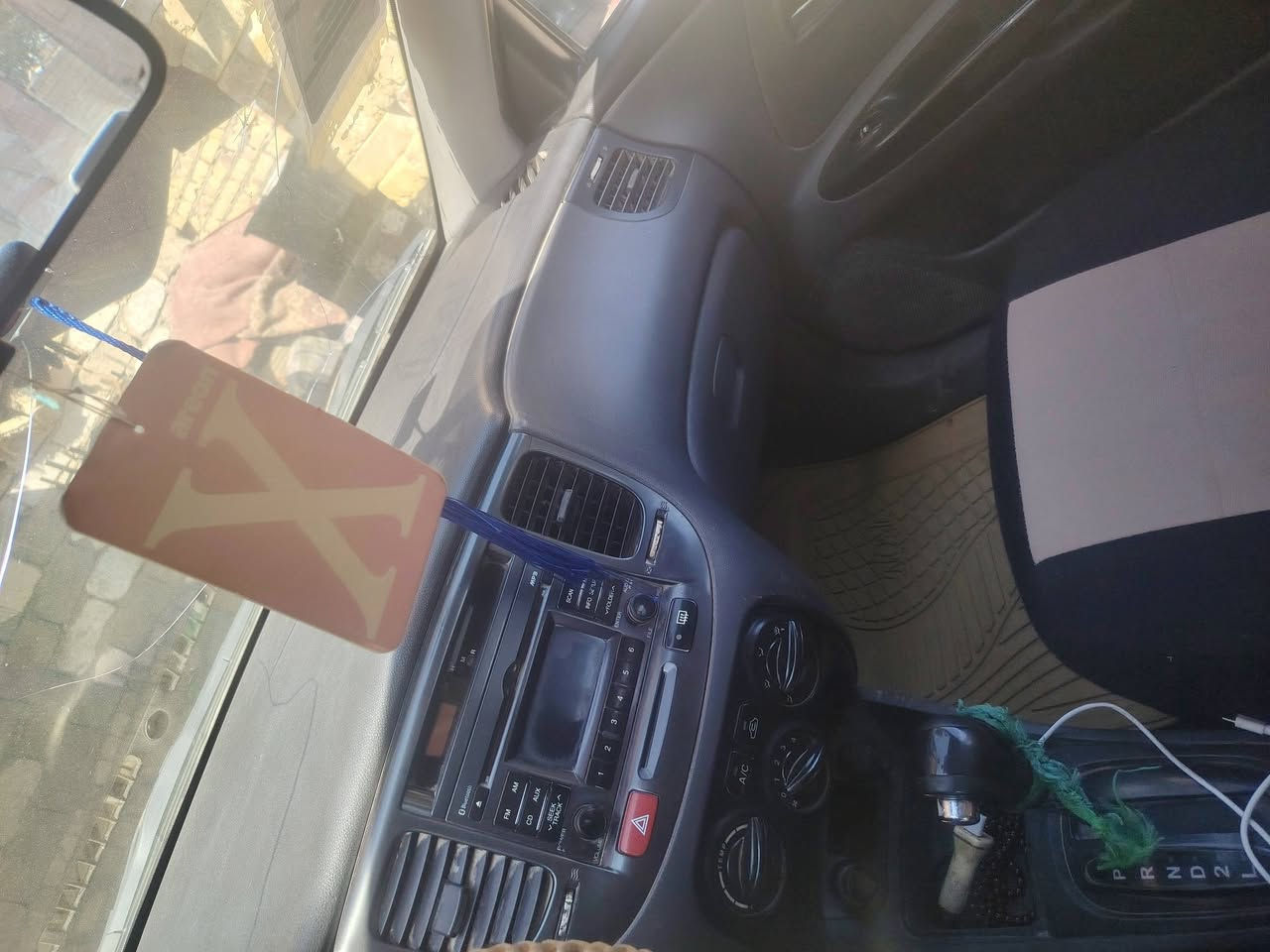 كياريو مديل 12رقم نجف  الون سلفري سكن دوانيه الحمزه شرقي سياره خير من الله تيرات جدد سعر 80 وبيها مجال ***********
