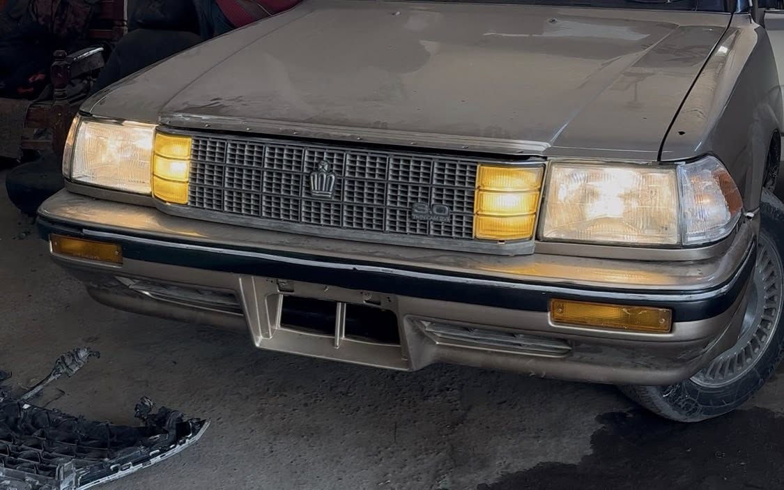 السلام عليكم 
دعامية امامية + دعامية خلفية 
+ بك لايت كامل مع قاعدة الرقم (((( هارتوب موديل 89 ))))
الغراض كلها نظيفة حيل ونص القيمة
الدعامية الامامية بـ150 - الخلفية 150 والبك لايت كامل ب 235 الف 
عنواني الموصل 
رقمي - ***********
