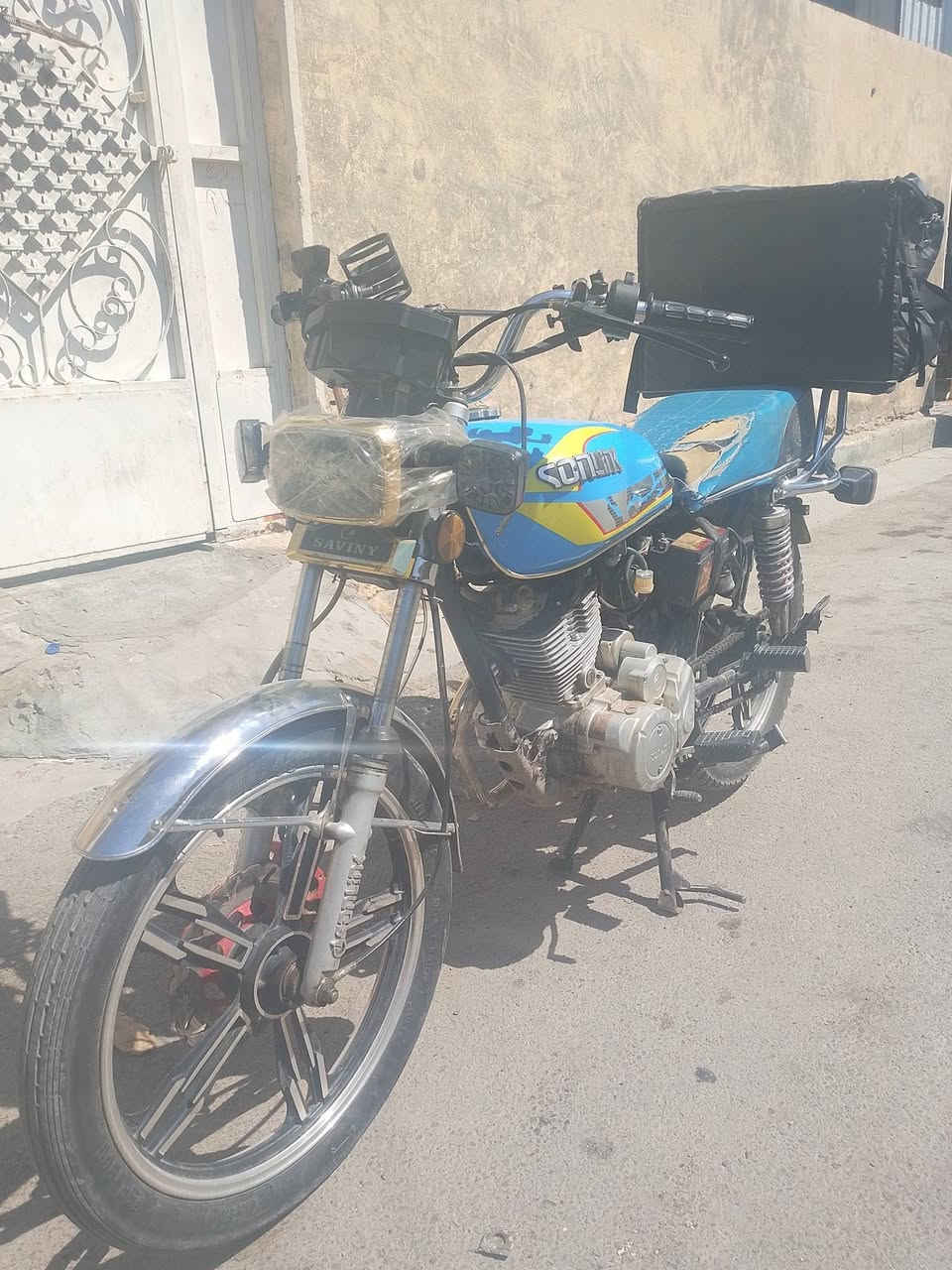 سلام عليكم سافان سونك موديل 23 كهربائيات كلها شغاله دراجه نكره سلف دهن امزويل اديرلها نقصها بس كفر لبصفحه لباتري لغطه مال زنجيل موجود دراجه كامله مال شغل مكاني نهايت حي اور يم لبانزين خانه للستفسار ***********متواجد واتساب ولخاص مفتوح السعر 500بيها مجال

