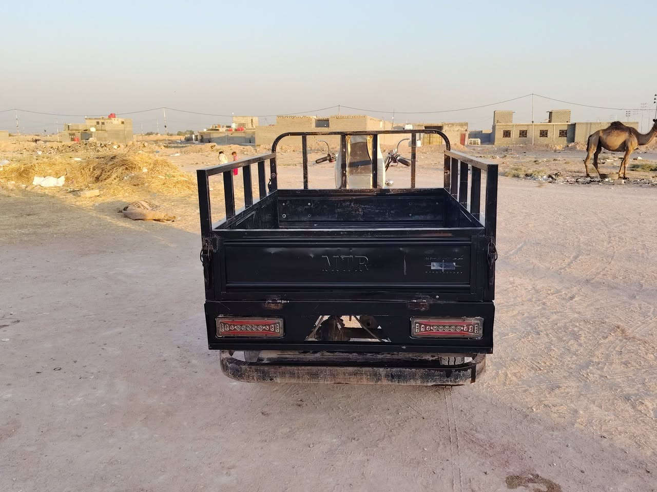 سلام عليكم ستوته للبيع موديل 22وراق سكنر مكفول كفاله عامه محرك 26تايرات كرهبايات كلها شغاله باتري جديد سعر 1400وبيها مجال لاتصال ***********
