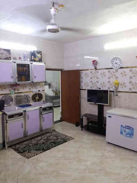 يالله سلام عليكم دار للبيع بغداد المدائن حي الشهداء حي الزلك الدار ركن مساحه ١٥٠ متر يتكون من غرفة نوم وصاله استقبال مطبخ صحيات داخلية خارجيه كراج سياره علماً السقف عكاده خدمات كامله تبليط كهرباء ماء السعر ٤٥ وبي مجال للاستفسار ***********
