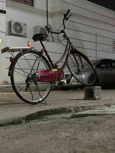 بايسكل بناتي حجم 26 بايسكل نظيف وهاذه هوه كدامكم بصوره الباسكل ياباني ابو البطاقه بل لشه سعر 100 وبي مجال مكاني بغداد حي الجهاد 

الرقم ***********
