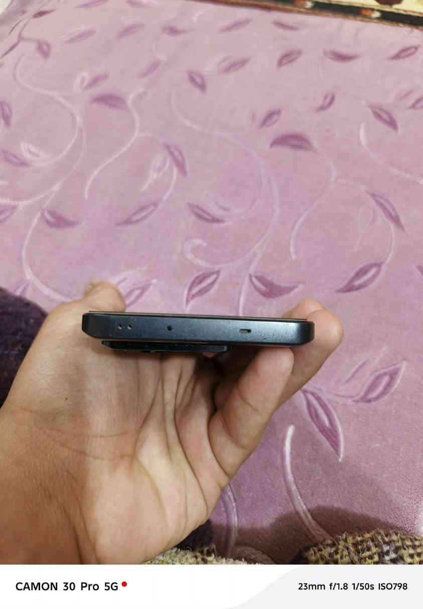 شاومي 13t للمراوس
بأقل منه مع فرق 

المعالج دايمنستي 8200 ببجي 120 فريم

الكاميرا فلاكشيب 

ذاكره 256 عشوائيه 12+12

للاتصال 

***********
