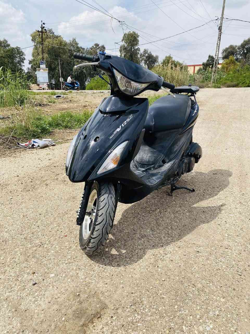 ادرس حديث للبيع

شلعه معدل فول اي نقص مابيه

600 وبيه مجال 

***********
