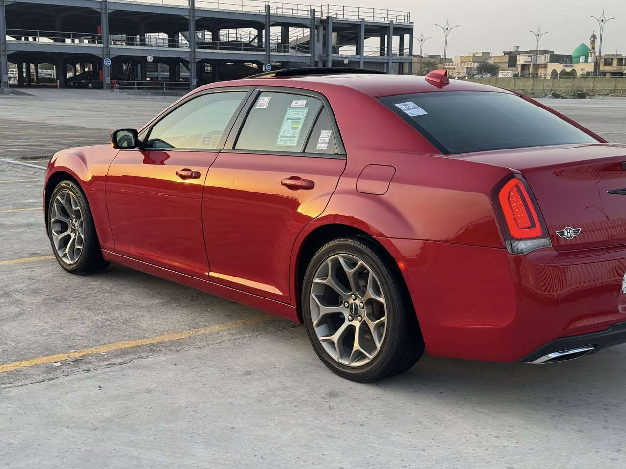 اوباما كرايسلر  (C300) 
رقم بغداد  ب اسمي شخصيا 
الموديل 2022مرمزه 
الفئه S 
اللون طماطي
فوووول السياره  
فتحه بل سقف 
إشارات بل مري 
تحكمات كامله بل ستيرن
المسافة المقطوعه 150
حجم المحرك 3600
تشغيل عن بعد 
كشنات جلد اسود مع تحكم كهرباء
حساس خلفي
شاشه كبيره مع نظام ال GPS
تبريد قطعتين + بصمة أبواب
دماام خلفي 
السياره حادثها بنيد مصبوغ بدون دواخل وكلير الهلال الخلفي فقط 
والباقي كفاله  من البارد صور الحادث بلمنشور
السعر 195 
مكاني ذي قار مركز
الاتصال ***********
