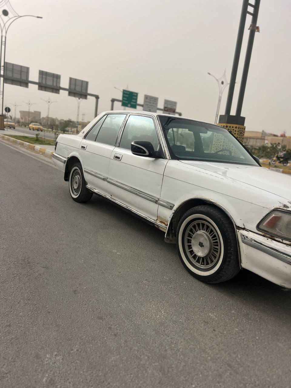 البيع سيدان ايسر بلاد مكينه فيفيتي موديل 90 رقم بغداد بسمي مشروع وطني  الستفسار ***********
