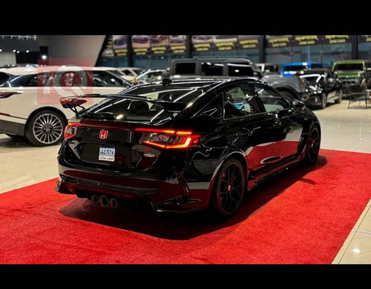 🚗 للبيع – Honda Civic Type R 2024
🖤 أسود ملكي
📍 بغداد
📏 الممشى: 14,000 كم
✅ كفالة كاملة
✅ بدون حادث
🇺🇸 وارد أمريكي
⚙️ فل أوبشن – 2.0 تيربو مانيوال

💰 السعر: 25,000$ بيها مجال بالمعقول

📩 للتواصل على الخاص للجادين فقط


**إذا كنت صاحب هذا الإعلان وتريد حذفه لأي سبب، رجاءا أرسل رسالة إلى الدعم الفني**