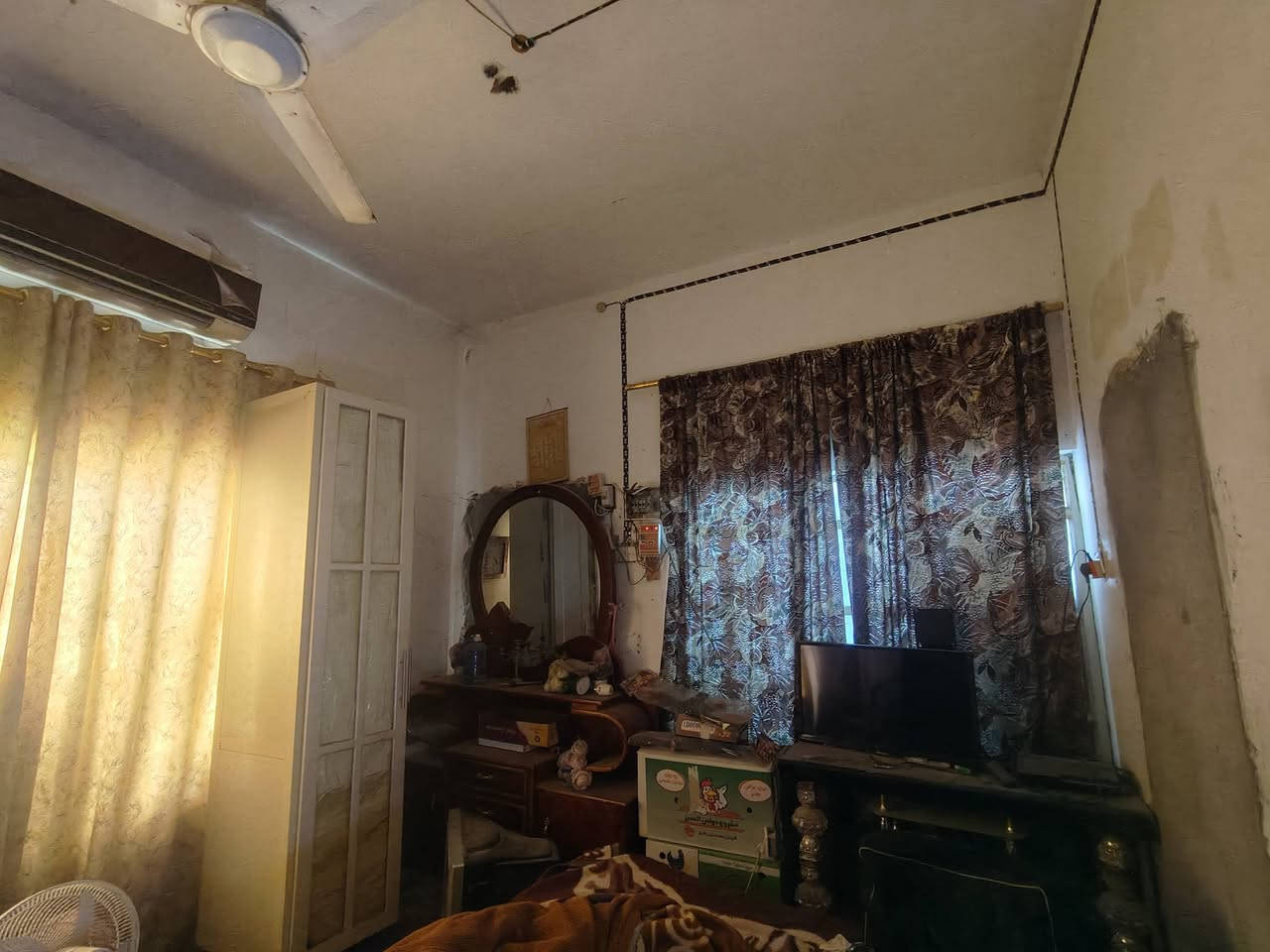 دار للبيع 

طابو زراعي سند 25 

العنوان نزلة عباس مطلب 
يبعد عن الشارع العام 280 متر تقريبا 
المساحة 120 

يحتوي على غرفتين ومطبخ وصحيات

السعر 28 مليون 
للاستفسار ‏‪0781 954 3060‬‏
